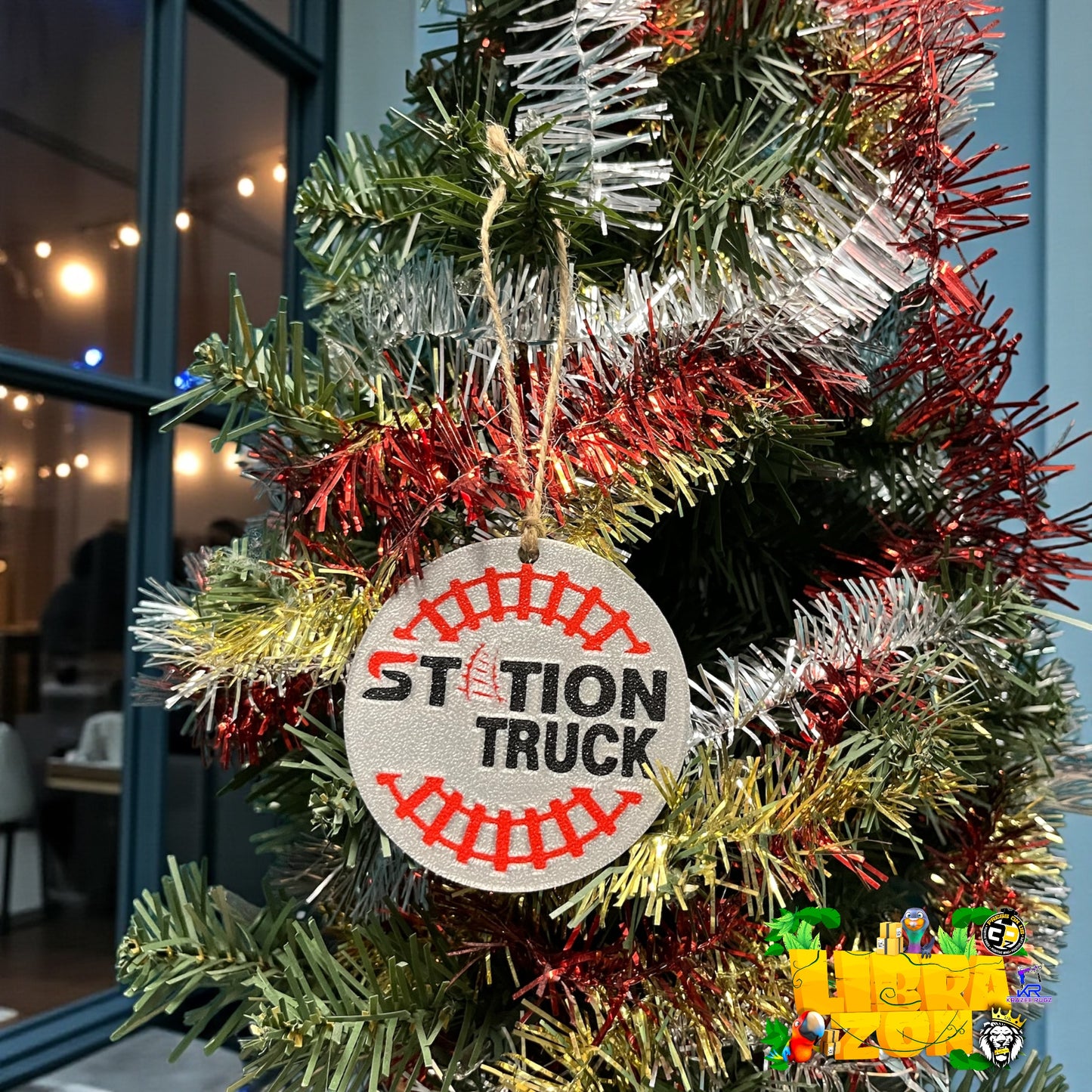 3D 3” Regular Christmas Ornaments / Press On Us, LLC